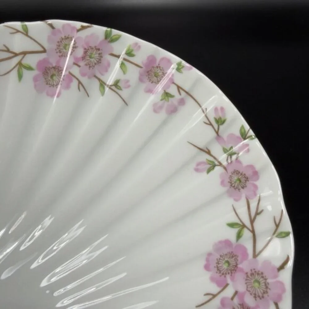Porcelaine de Paris France Porcelain Shell Shaped Dish Plate Trinket Holder READ